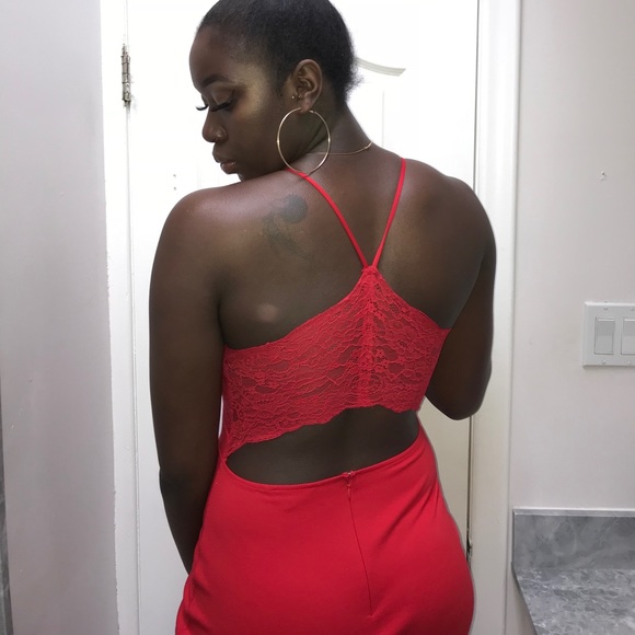 Red Dress! - Picture 3 of 3